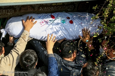تشییع پیکر شهید مدافع حرم «محمد رضا بیات»