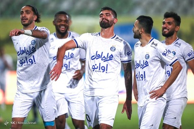 لیگ برتر فوتبال/ پیکان   - استقلال