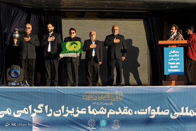 مراسم جشن تجلیل از مدافعان سلامت به مناسبت روز پرستار و ولادت حضرت زینب کبری (س)  در جوار مزار شهدای گمنام دریاچه چیتگر