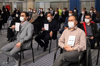 دیدار رهبر معظم انقلاب با پرستاران و خانواده شهدای مدافع سلامت