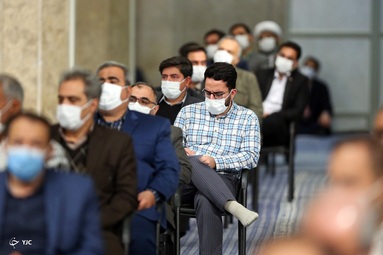 دیدار رهبر معظم انقلاب با پرستاران و خانواده شهدای مدافع سلامت