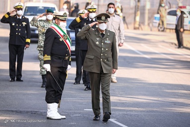 بازدید فرمانده کل ارتش از آخرین دستاوردهای سازمان جهاد خودکفایی نداجا