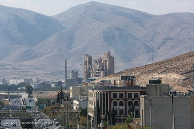 کارخانه سیمان فارس یکی از مهمترین منابع آلایندگی شهر شیراز است