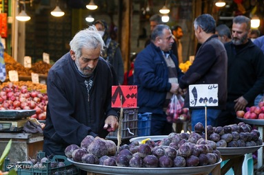 بازار سنتی رشت در آستانه بلندترین شب سال