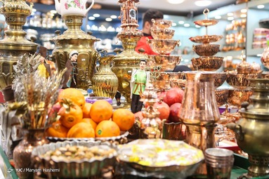 در تکاپوی خرید شب یلدا بازار تجریش