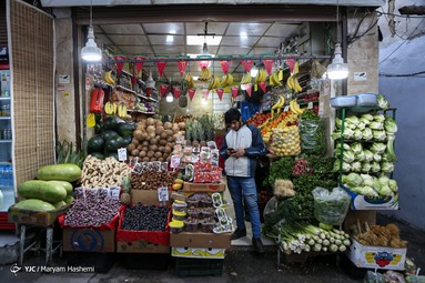 در تکاپوی خرید شب یلدا بازار تجریش