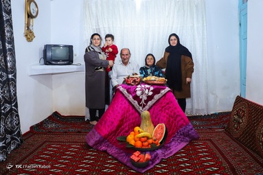 دورهمی شب یلدا در روستا - استان گلستان