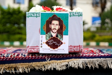 تشییع پیکر شهید دفاع مقدس «رضا صادق محبوب»