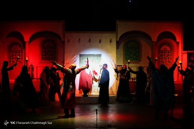 نمایش آئینی بیرق ماندگار به مناسبت شهادت حضرت زهرا (س) - شیراز