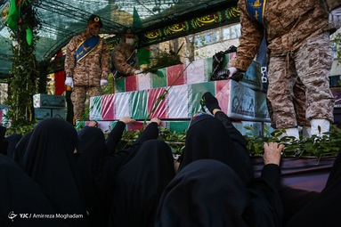 مراسم تشییع پیکر پاک ۱۵۰ شهید دفاع مقدس در سالروز شهادت حضرت فاطمه زهرا (س)  - دانشگاه تهران