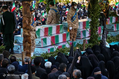 مراسم تشییع پیکر پاک ۱۵۰ شهید دفاع مقدس در سالروز شهادت حضرت فاطمه زهرا (س)  - دانشگاه تهران