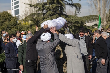 مراسم تدفین دو شهید گمنام