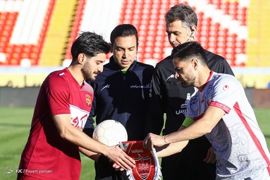 لیگ برتر فوتبال/ پدیده مشهد ۱ - پرسپولیس تهران ۱