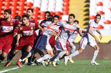 لیگ برتر فوتبال/ پدیده مشهد ۱ - پرسپولیس تهران ۱