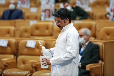 همایش تجلیل از عوامل طرح بسیج ملی شهید سلیمانی و مدافعان سلامت