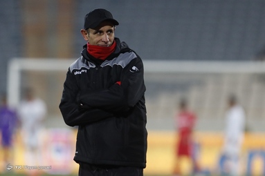 دیدار تیم‌های فوتبال پرسپولیس و فولاد خوزستان