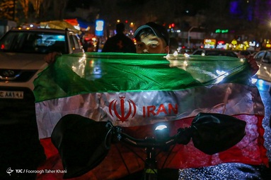 شادی مردم تهران پس از صعود تیم ملی به جام جهانی 2022