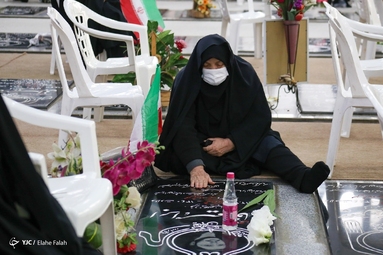 مراسم بزرگداشت یوم الله ۱۲بهمن - گلزار شهدای رشت