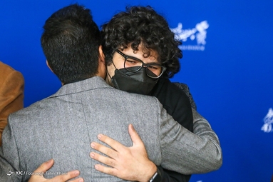 حضور عوامل فیلم «برف آخر» به کارگردانی «امیرحسین عسگری»