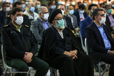 مراسم عطرافشانی و گلباران مزار مطهر شهدا - بهشت زهرا تهران