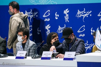 در حاشیه نمایش و نشست خبری فیلم «دسته دختران» به کارگردانی «منیر قیدی»