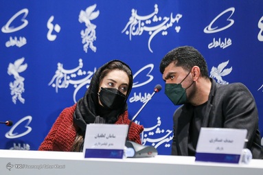 در حاشیه نمایش و نشست خبری فیلم «دسته دختران» به کارگردانی «منیر قیدی»