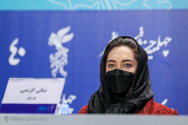 در حاشیه نمایش و نشست خبری فیلم «دسته دختران» به کارگردانی «منیر قیدی»