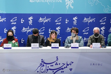 در حاشیه نمایش و نشست خبری فیلم «دسته دختران» به کارگردانی «منیر قیدی»