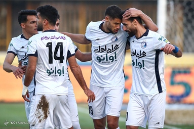 لیگ برتر فوتبال/ هوادار  - استقلال