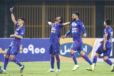 لیگ برتر فوتبال/ هوادار  - استقلال