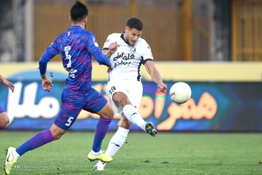 لیگ برتر فوتبال/ هوادار  - استقلال