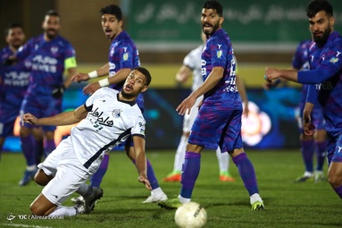 لیگ برتر فوتبال/ هوادار  - استقلال