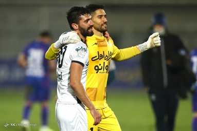 لیگ برتر فوتبال/ هوادار  - استقلال