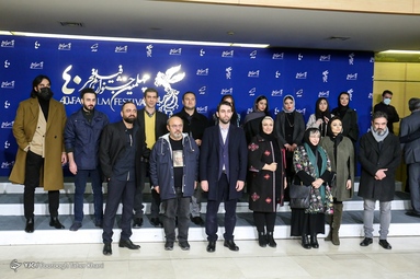 در حاشیه نمایش فیلم «شب طلایی» به کارگردانی «یوسف حاتمی کیا»