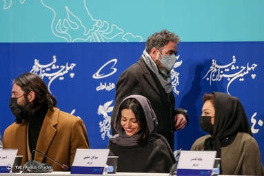 در حاشیه نمایش فیلم «شب طلایی» به کارگردانی «یوسف حاتمی کیا»