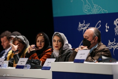 نشست رسانه ای عوامل فیلم «نمور» به کارگردانی داوود بیدل در محل جشنواره فیلم فجر