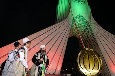 جشن پیروزی انقلاب اسلامی - برج آزادی