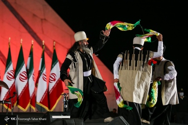 جشن پیروزی انقلاب اسلامی - برج آزادی