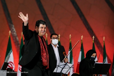 جشن پیروزی انقلاب اسلامی - برج آزادی