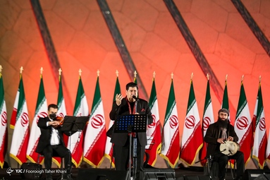 جشن پیروزی انقلاب اسلامی - برج آزادی