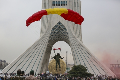 ۲۲ بهمن ۱۴۰۰ - میدان آزادی