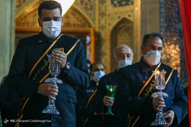 مراسم لاله گردانی شام شهادت حضرت شاهچراغ (ع) - شیراز