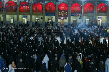 مراسم لاله گردانی شام شهادت حضرت شاهچراغ (ع) - شیراز