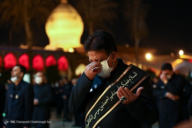 مراسم لاله گردانی شام شهادت حضرت شاهچراغ (ع) - شیراز