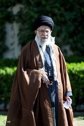 کاشت نهال توسط «مقام معظم رهبری»