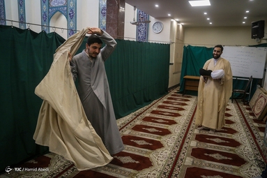 عمامه گذاری طلاب در قم