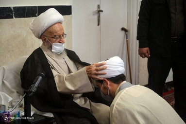 عمامه گذاری طلاب در قم
