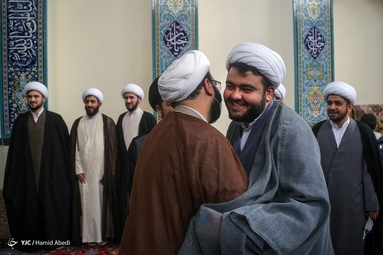 عمامه گذاری طلاب در قم