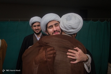 عمامه گذاری طلاب در قم