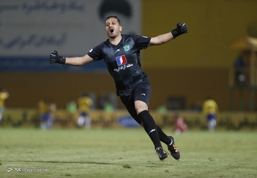 لیگ برتر فوتبال/ صنعت نفت آبادان  - پرسپولیس تهران